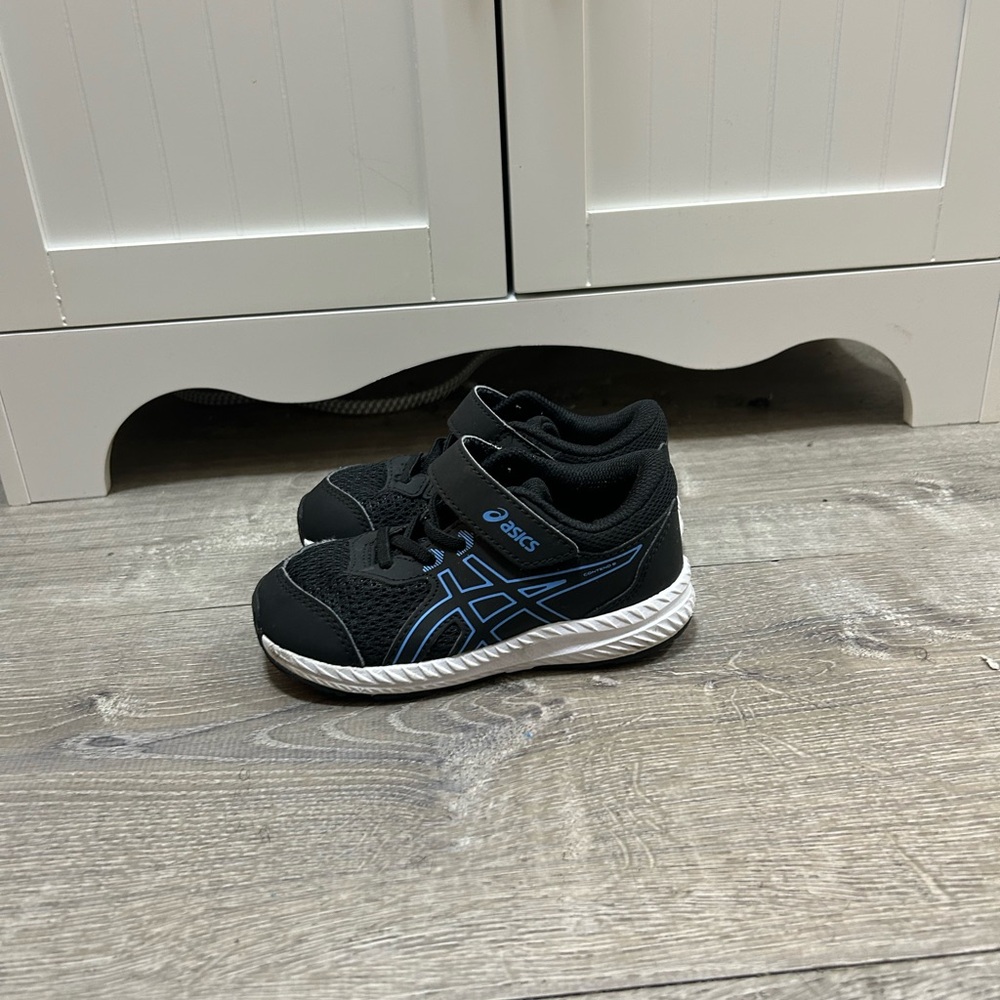 ASICS Kids Contend 9 Sneakers